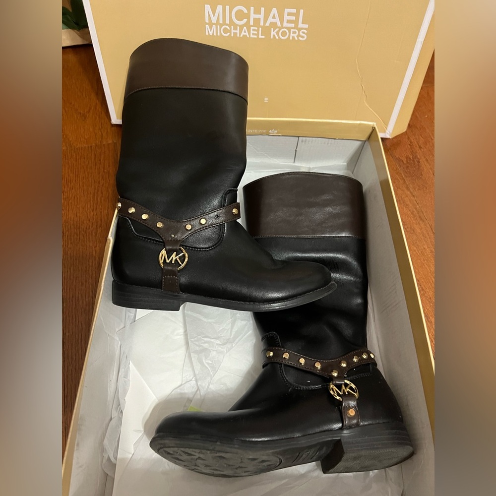 Michael Kors Girl Boots